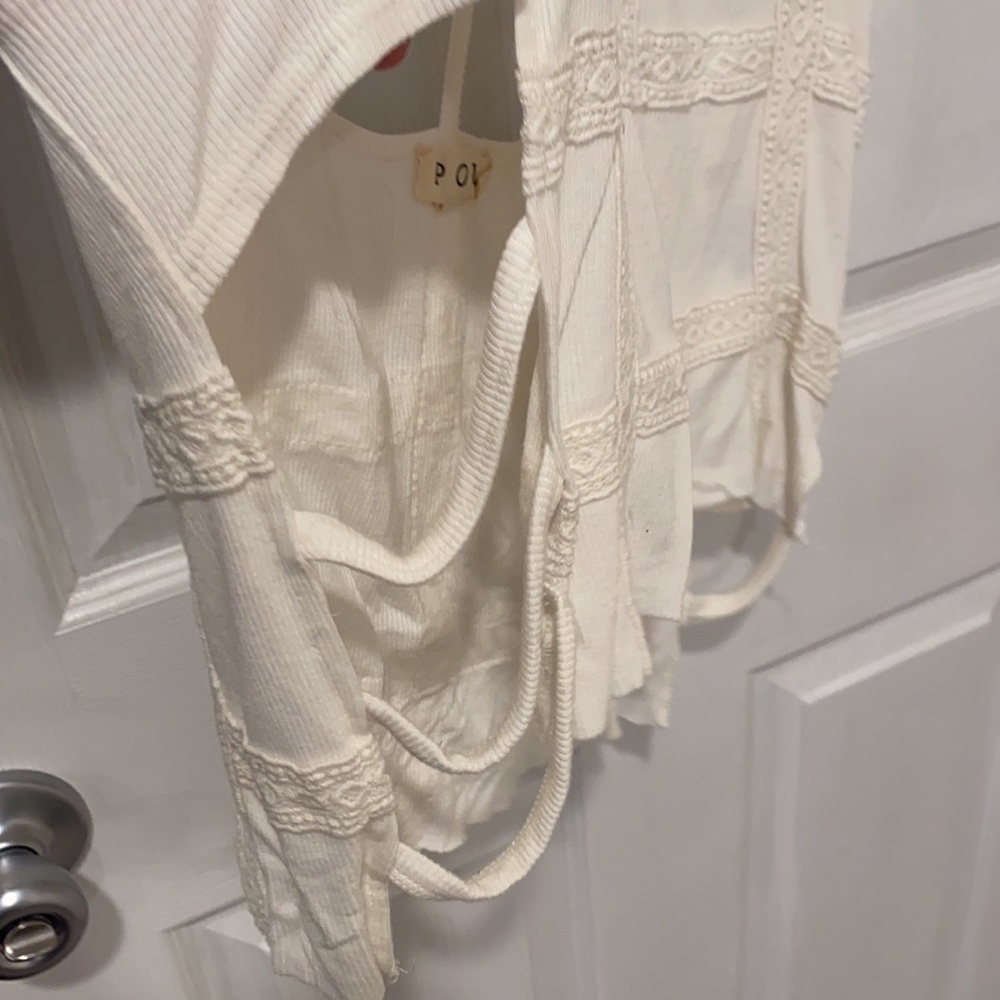 OPEN BACK TOP✨ - Picture 3 of 5
